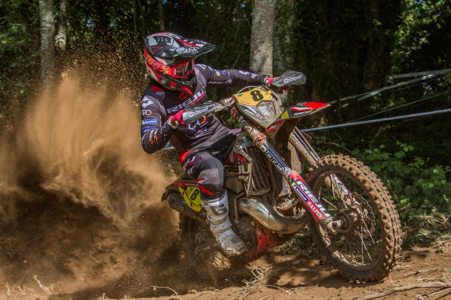 INTENSE WEEKEND FOR THE RIEJU FACTORY TEAM AT THE WORLD AND NATIONAL ENDURO CHAMPIONSHIP IN LALÍN