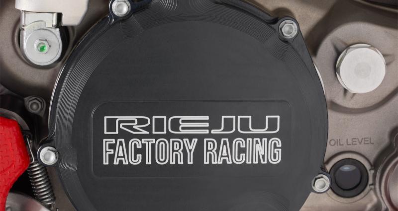 Machined clutch cover by Rieju Power Parts Factory